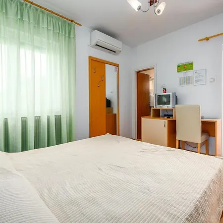 Aleks 3 House With Maison d'hôtes 3*